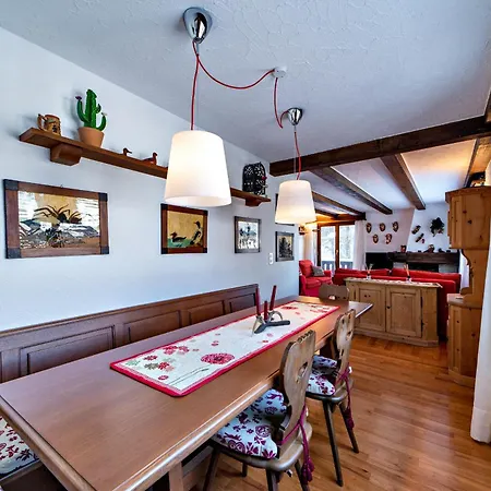 Chesa Aruons 21 - Апартаменты